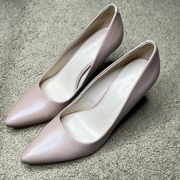 *NINE WEST nude pumps great condition size 7.5 must go!** - Picture 1 of 6